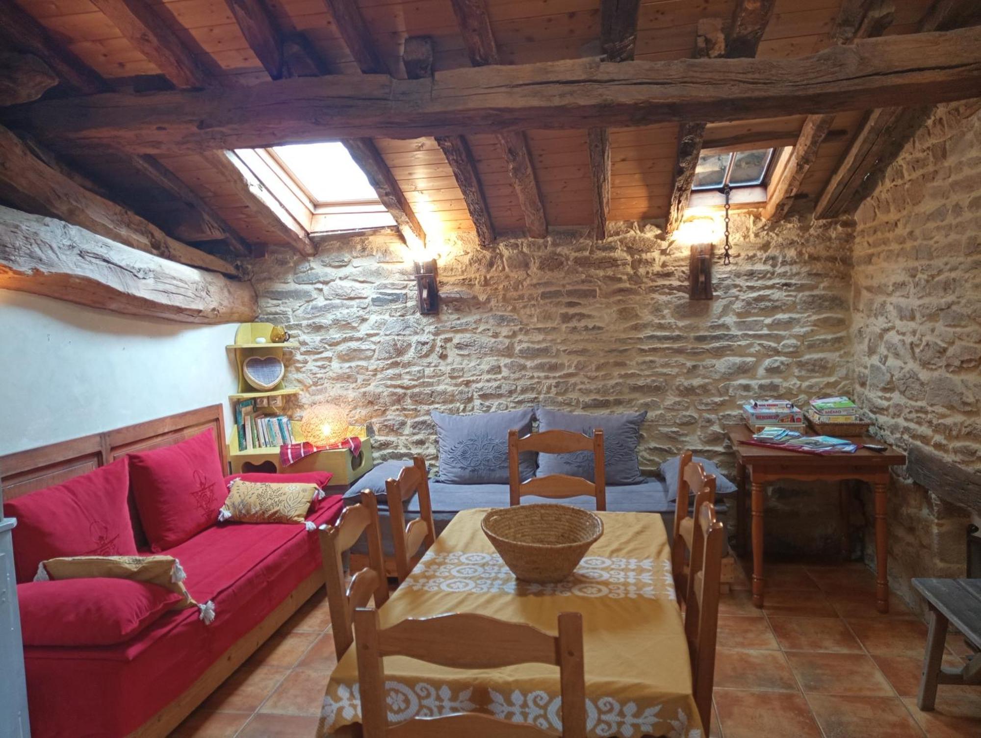 Gites Des Esselards Yzeron Kültér fotó